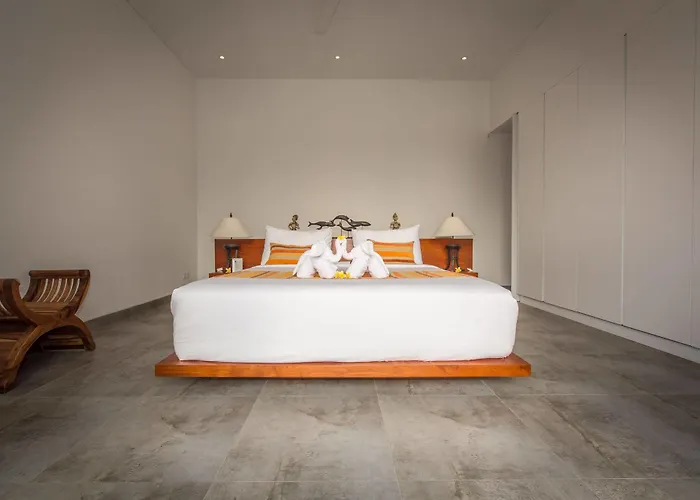 Gajah Bali By Nagisa Bali * Seminyak (Bali)